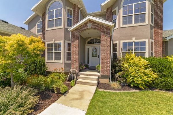 Cost of Transom Window Replacement in Sarasota